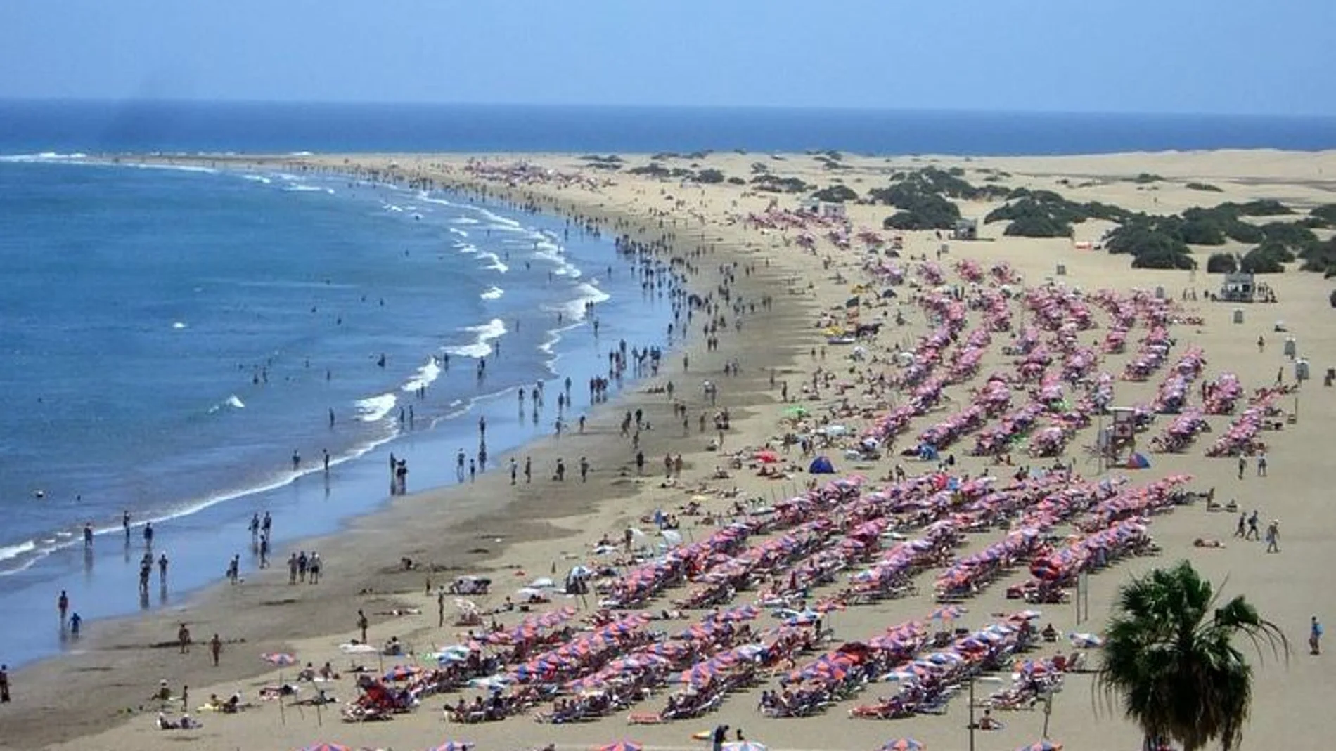 Advertencia urgente para turistas! Esta isla española declara el estado de emergencia y podrías estar en peligro sin saberlo
