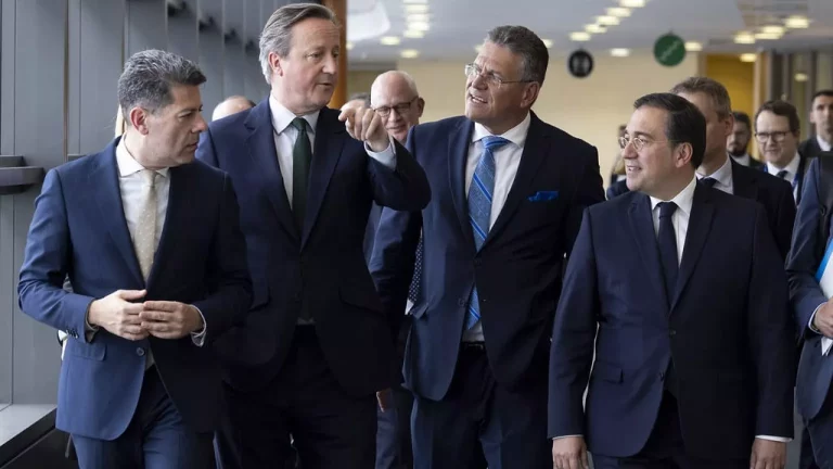 El futuro de Gibraltar en juego: España pone una condición clave para el pacto de defensa entre el Reino Unido y la UE