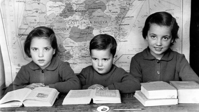 Increíble momento en Spanish Fork! Estudiantes de primaria se emocionan al escuchar historias reales de guerra por primera vez
