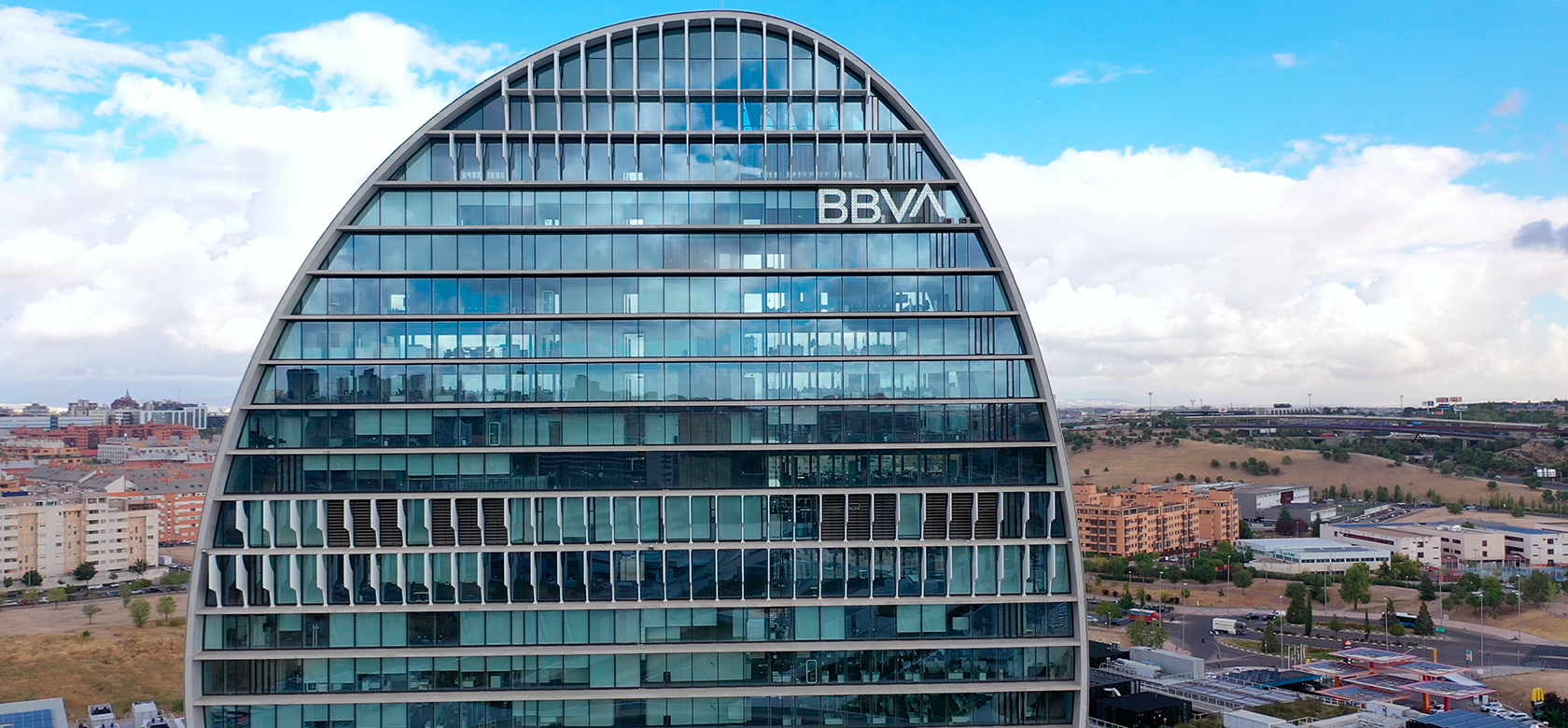 BBVA Sorprende al Mundo Financiero: Abre en España su Tercer Centro Exclusivo para Grandes Inversionistas