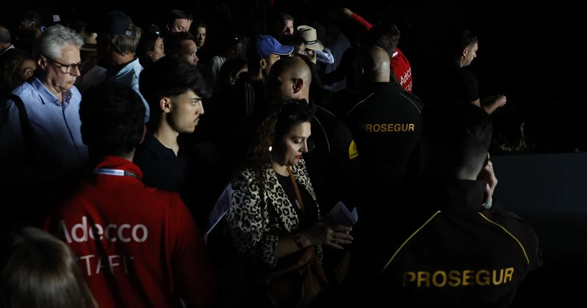 Apagón total en España: 14 horas sin luz bastaron para destruir mi estabilidad financiera y casi mi salud mental