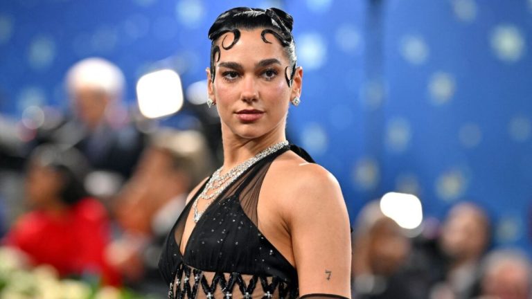 Lágrimas, aplausos y magia: el momento en que Dua Lipa hizo historia al rendir tributo a Enrique Iglesias en su propia tierra